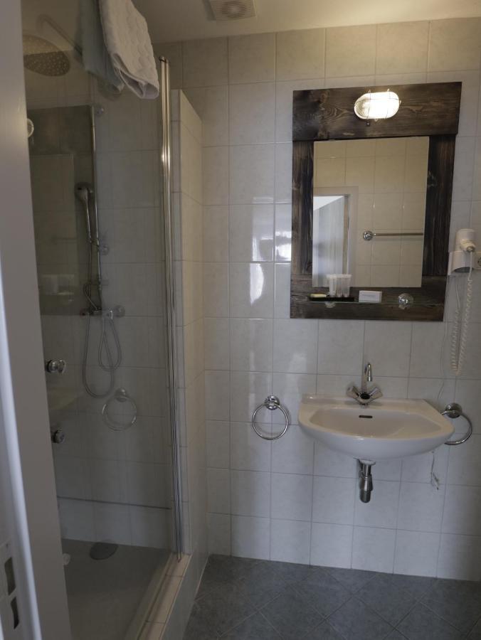 Hotel Zuideinde Nieuwkoop Bagian luar foto